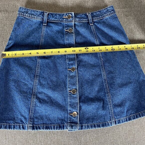 H&M Divided A-Line Denim Skirt Women's 8 Blue Button Front Casual Travel - Picture 7 of 11